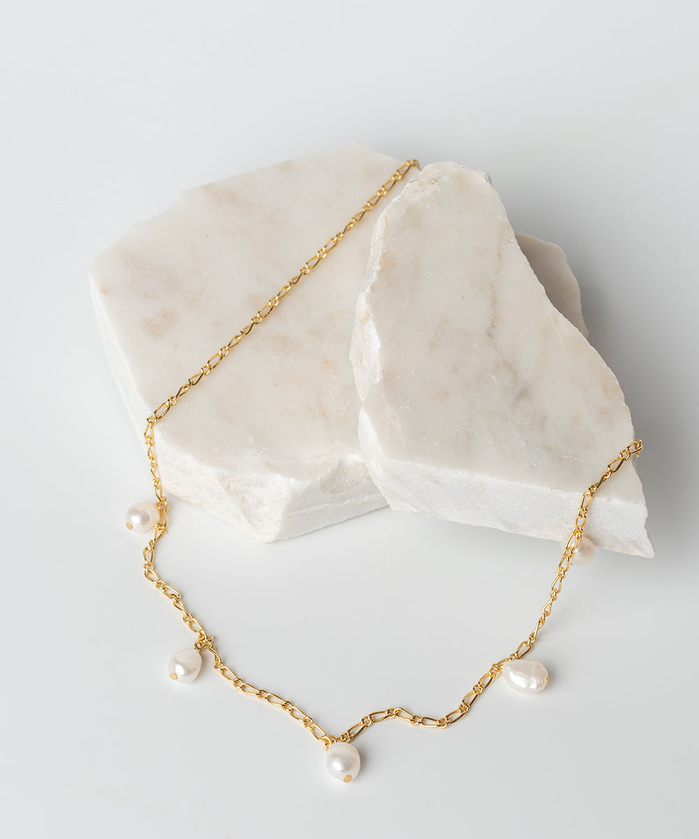 PEARL QUEEN NECKLACE (GOLD)